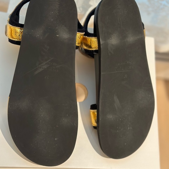 SISTER X SOEUR gold gladiator-style sandals - Picture 5 of 5